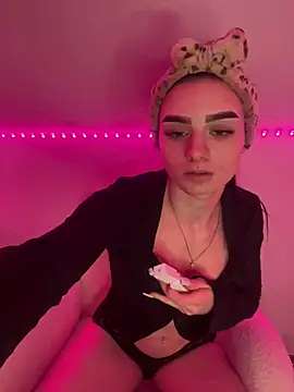 AdelinaAlia online show from March 4, 6:48 pm