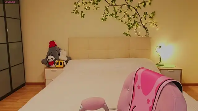 CookyDaisy online show from May 17, 9:26 pm