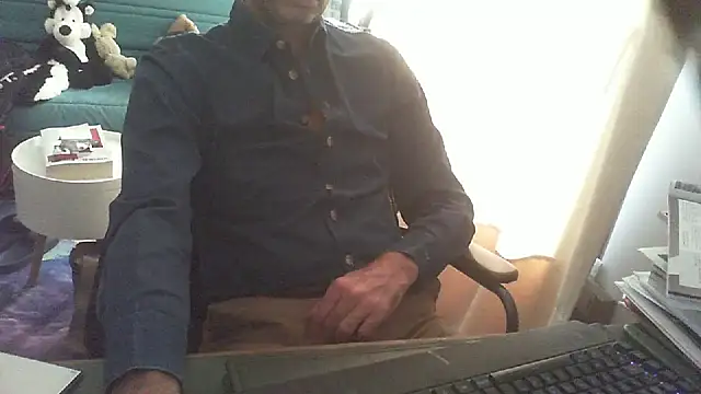 shyfrenchcock1 online show from October 30, 2:14 pm