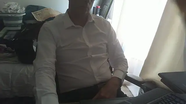 Snapshot of shyfrenchcock1 chatting on July 20, 12:40 pm shyfrenchcock1 online show from July 20, 12:40 pm