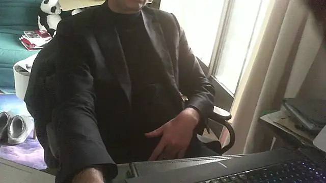 shyfrenchcock1 online show from March 9, 2:31 pm