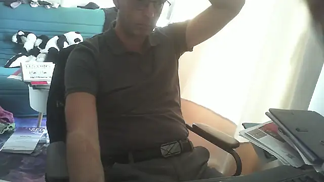 Snapshot of shyfrenchcock1 chatting on October 17, 12:51 pm shyfrenchcock1 online show from October 17, 12:51 pm