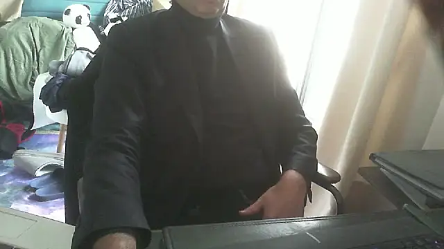 shyfrenchcock1 online show from April 13, 7:56 am