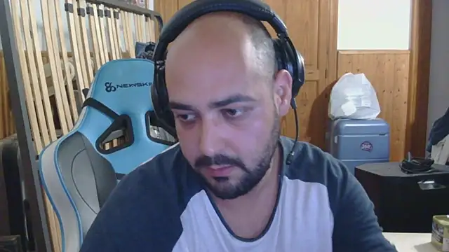 Snapshot of chicomallorca96 chatting on May 1, 2:55 pm chicomallorca96 online show from May 1, 2:55 pm
