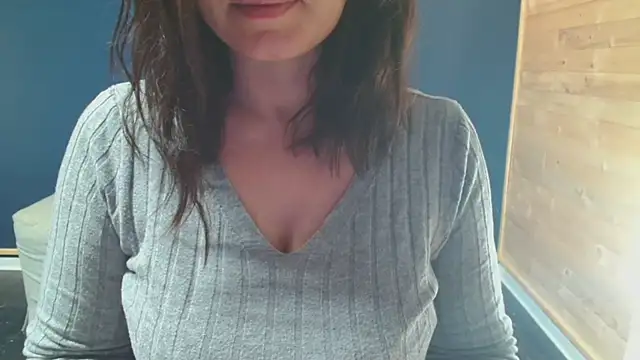 Snapshot of NovaBabe21 chatting on March 9, 1:04 am NovaBabe21 online show from March 9, 1:04 am