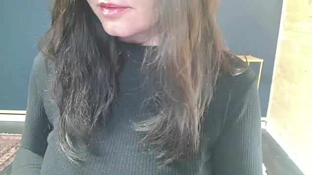 Snapshot of NovaBabe21 chatting on February 4, 7:03 am NovaBabe21 online show from February 4, 7:03 am