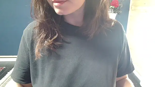 Snapshot of NovaBabe21 chatting on October 26, 6:47 am NovaBabe21 online show from October 26, 6:47 am