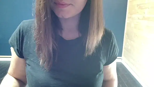 Snapshot of NovaBabe21 chatting on September 25, 9:26 am NovaBabe21 online show from September 25, 9:26 am