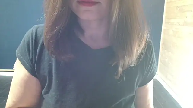 Snapshot of NovaBabe21 chatting on October 3, 8:38 am NovaBabe21 online show from October 3, 8:38 am