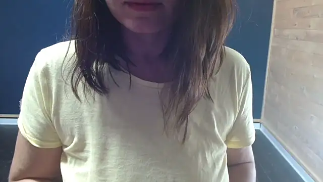 Snapshot of NovaBabe21 chatting on October 2, 3:26 pm NovaBabe21 online show from October 2, 3:26 pm