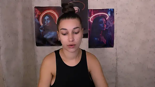 KarolinaRosse  online show from September 19, 5:00 am