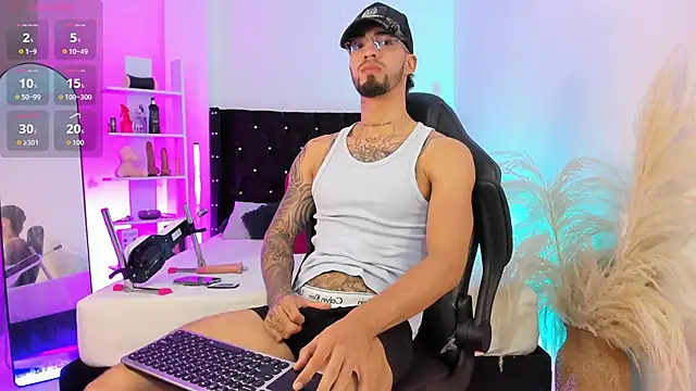 Snapshot of Duriel_ chatting on November 19, 1:22 pm Duriel online show from November 19, 1:22 pm