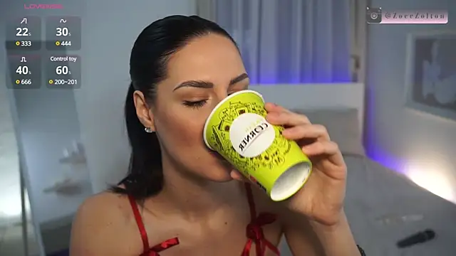 ZoeeZolton online show from January 4, 12:05 pm