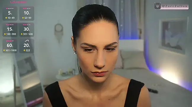 ZoeeZolton online show from January 5, 5:41 pm