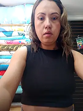 Snapshot of VIOLETA-25_ chatting on October 6, 12:06 pm VIOLETA-25 online show from October 6, 12:06 pm