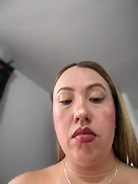 VIOLETA-25  online show from April 15, 3:05 pm