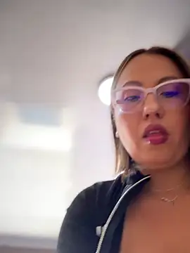 Snapshot of VIOLETA-25_ chatting on June 25, 4:12 pm VIOLETA-25 online show from June 25, 4:12 pm