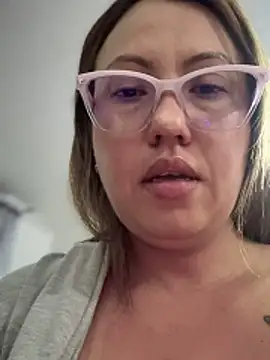 VIOLETA-25  online show from February 21, 9:44 am