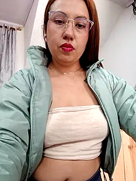 Snapshot of VIOLETA-25_ chatting on March 3, 5:09 pm VIOLETA-25 online show from March 3, 5:09 pm