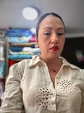 VIOLETA-25  online show from November 29, 2:50 pm