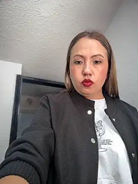 VIOLETA-25  online show from October 30, 2:58 pm