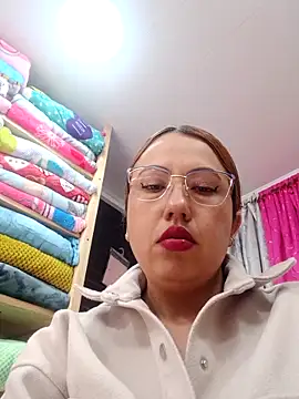 Snapshot of VIOLETA-25_ chatting on March 18, 5:01 pm VIOLETA-25 online show from March 18, 5:01 pm
