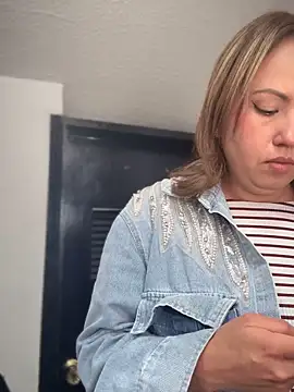 VIOLETA-25  online show from October 22, 3:00 pm