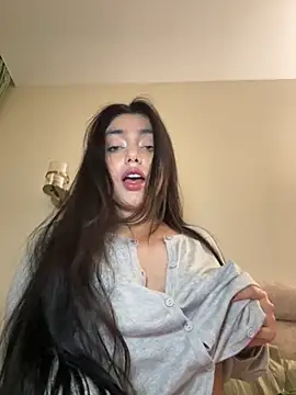 Sweet Khalifa  online show from November 4, 3:05 pm