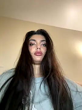 Sweet Khalifa  online show from December 22, 3:12 pm