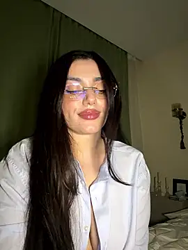 Sweet Khalifa  online show from January 10, 3:18 pm