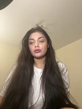 Sweet Khalifa  online show from February 2, 3:39 pm