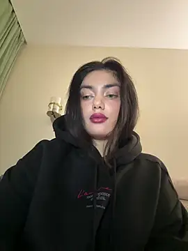 Sweet Khalifa  online show from October 30, 2:36 pm