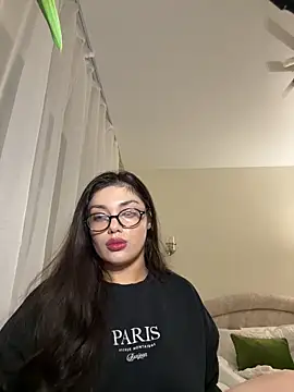 Sweet Khalifa  online show from January 25, 3:09 pm