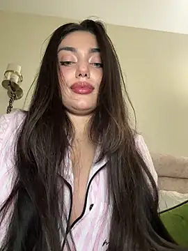 Sweet Khalifa  online show from January 6, 3:05 pm