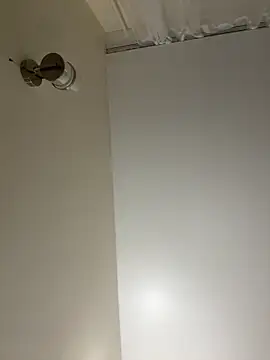 Sweet Khalifa  online show from February 16, 2:21 pm