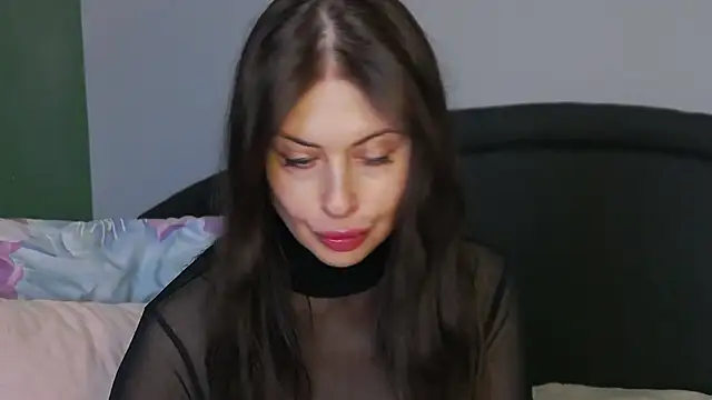 Snapshot of Mia_Lovi chatting on March 4, 9:29 am Mia Lovi online show from March 4, 9:29 am