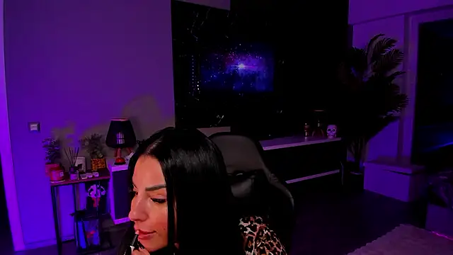 anemarieejolie online show from March 23, 6:08 pm