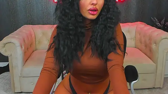 anemarieejolie online show from February 18, 6:15 pm