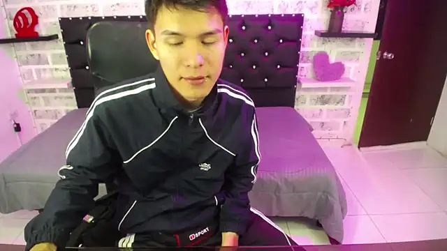 Zafiro Chizuy online show from December 11, 3:13 am