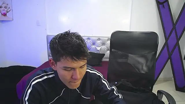 Zafiro Chizuy online show from December 12, 8:21 pm