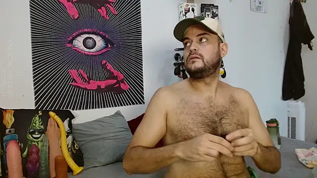 Snapshot of fetish_padrino chatting on September 18, 9:07 pm fetish padrino online show from September 18, 9:07 pm