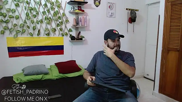 Snapshot of fetish_padrino chatting on February 24, 10:47 pm fetish padrino online show from February 24, 10:47 pm