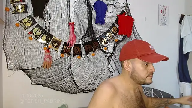 Snapshot of fetish_padrino chatting on October 11, 6:42 pm fetish padrino online show from October 11, 6:42 pm