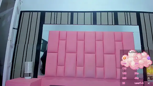 Snapshot of Ashleimoss chatting on February 12, 11:29 am Ashleimoss online show from February 12, 11:29 am