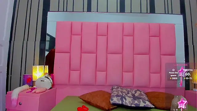 Snapshot of Ashleimoss chatting on January 26, 12:54 pm Ashleimoss online show from January 26, 12:54 pm