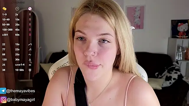 Snapshot of Maya_Rave chatting on November 23, 2:10 am Maya Rave online show from November 23, 2:10 am