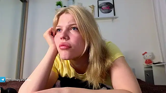 Maya Rave online show from March 16, 3:36 am