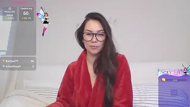 Snapshot of mixedasiangirl chatting on May 5, 8:01 pm mixedasiangirl online show from May 5, 8:01 pm