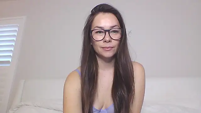 mixedasiangirl online show from December 4, 8:19 pm