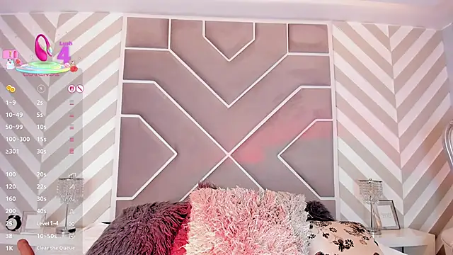 ChloeTayylor  online show from October 30, 7:55 pm